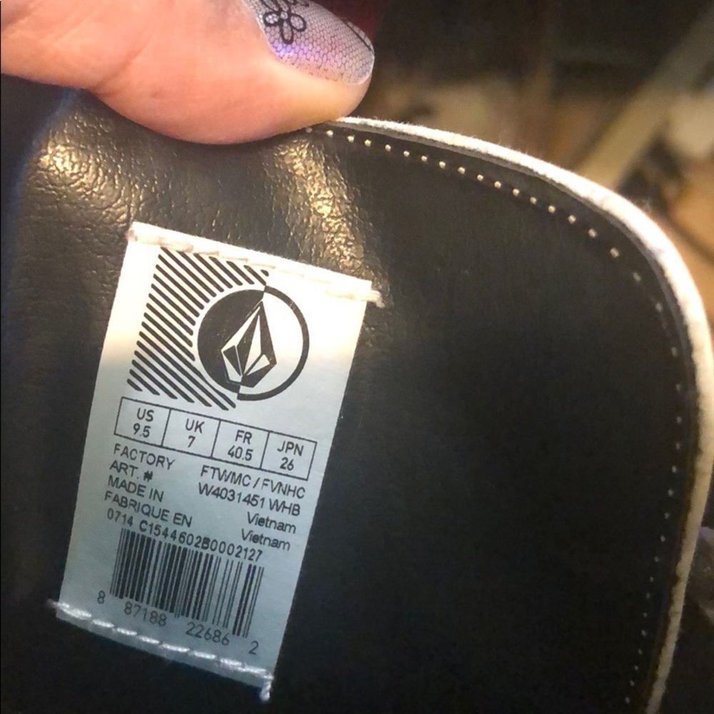 Volcom Go Figure Combat Doodle Boot. 9.5 - image 7